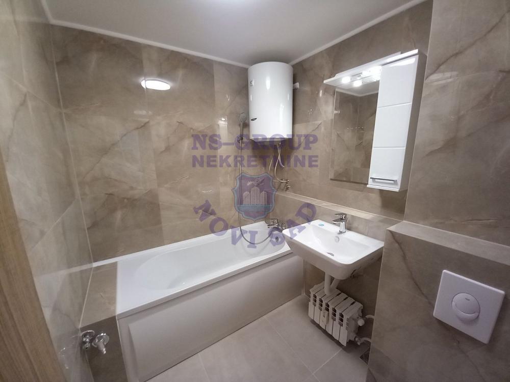 Slika 6 - Trosoban u Petrovaradinu!