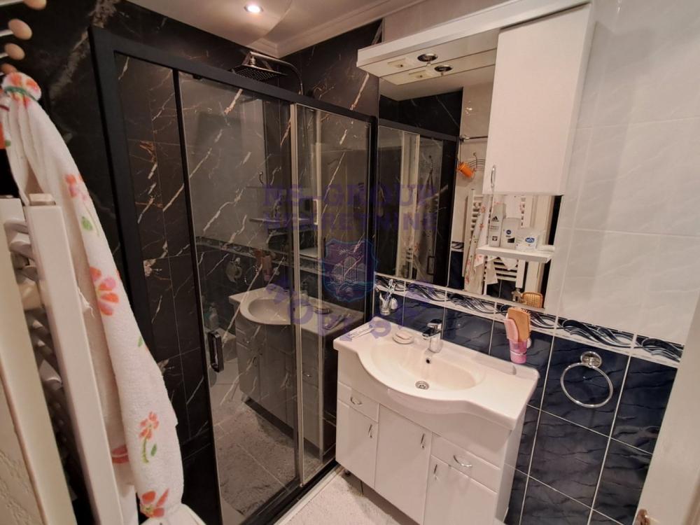 Slika 7 - Trosoban, 70m2, Podbara Novi Sad, sa terasom