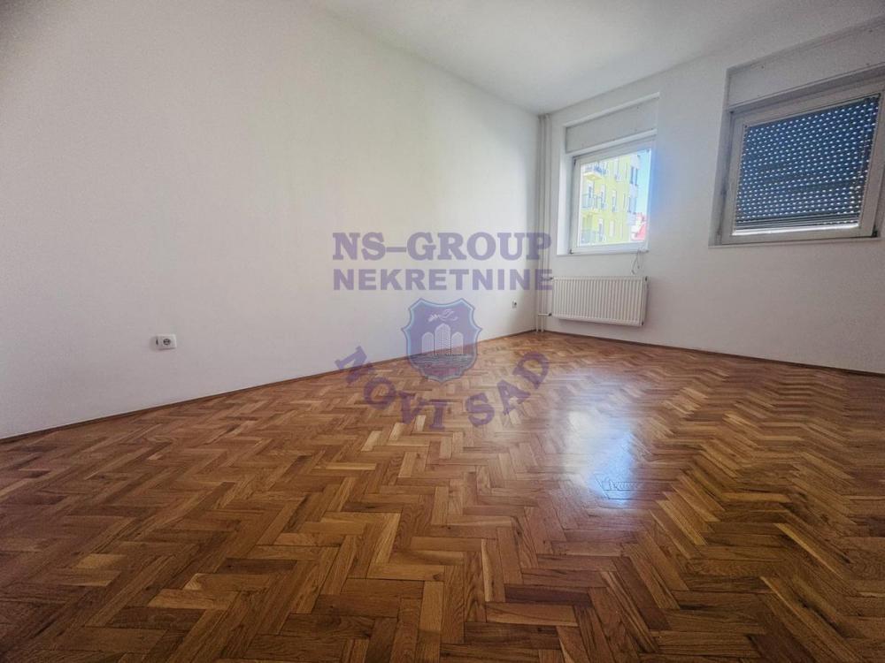 Slika 8 - Odlican trosoban stan na Grbavici!