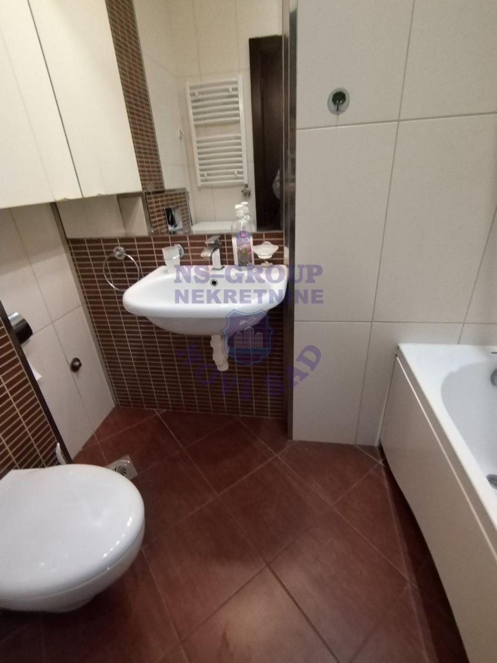 Slika 8 - Odlican dvosoban stan na Bulevaru!