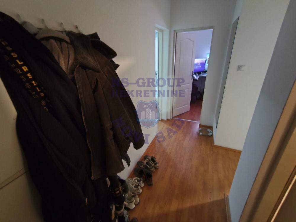 Slika 6 - Dvoiposoban, 52m2, Adice Novi Sad, sa terasom