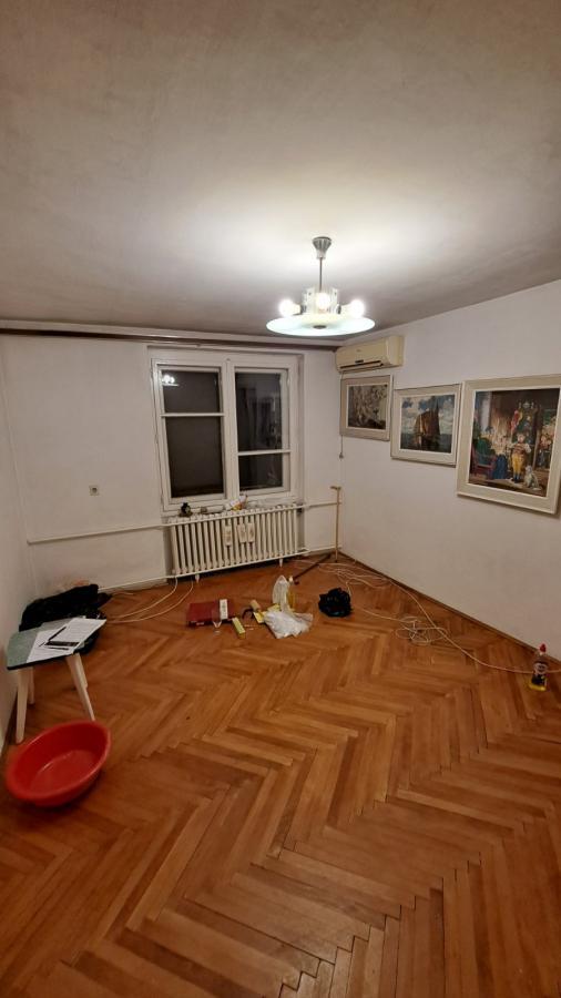 Glavna slika -Dvosoban stan na Grbavici