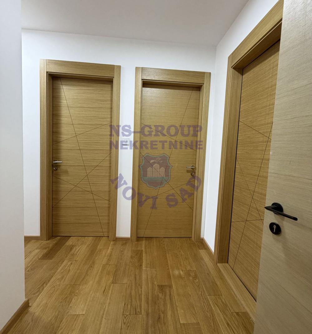 Slika 5 - Odličan trosoban stan na Bulevaru! 