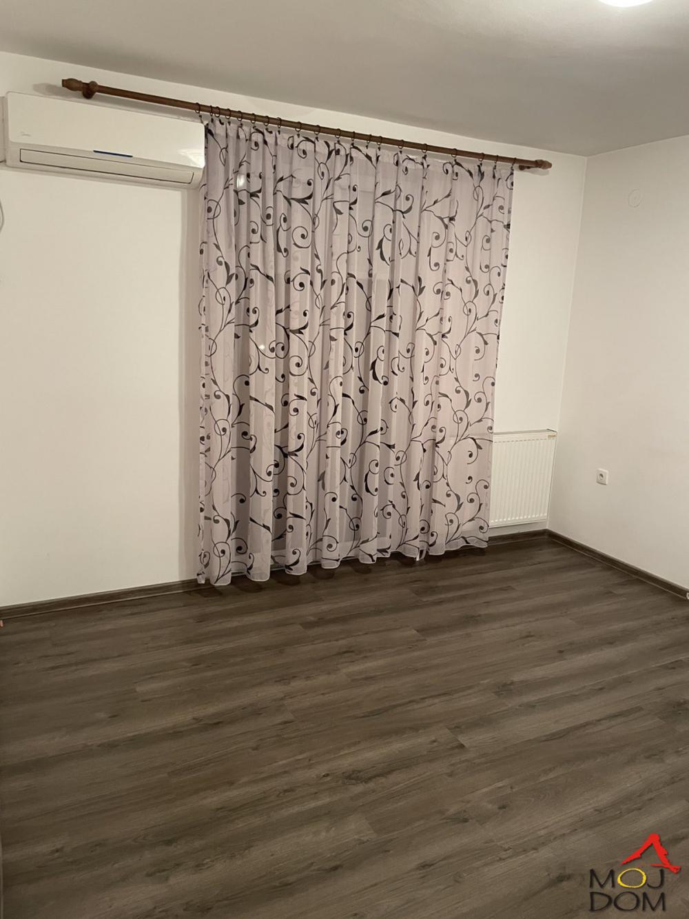 Slika 6 - Stan,NOVI SAD,TELEP,kv: 36, € 103000, ID: 1031541