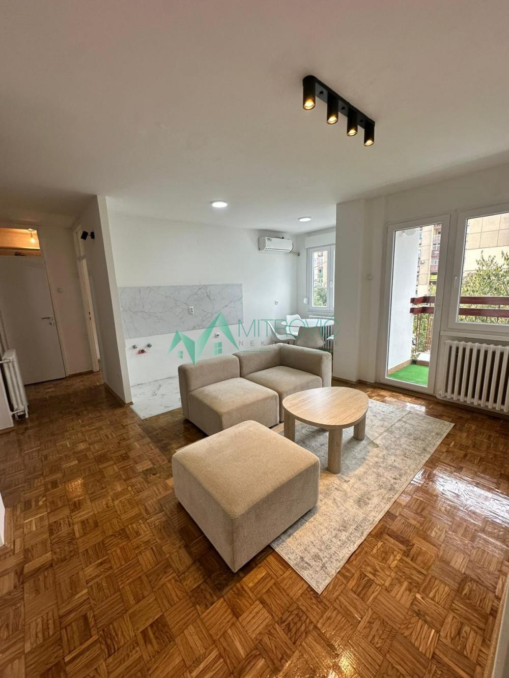 Slika 4 - Retko u ponudi – renoviran trosoban stan na Limanu 4