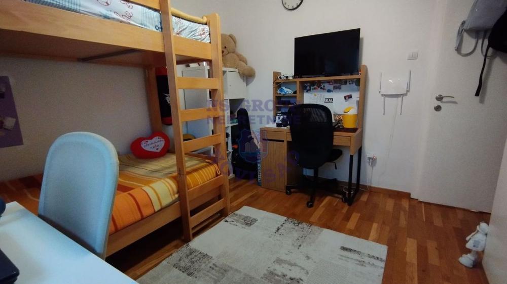 Slika 1 - Trosoban, 75m2, Novo naselje Novi Sad