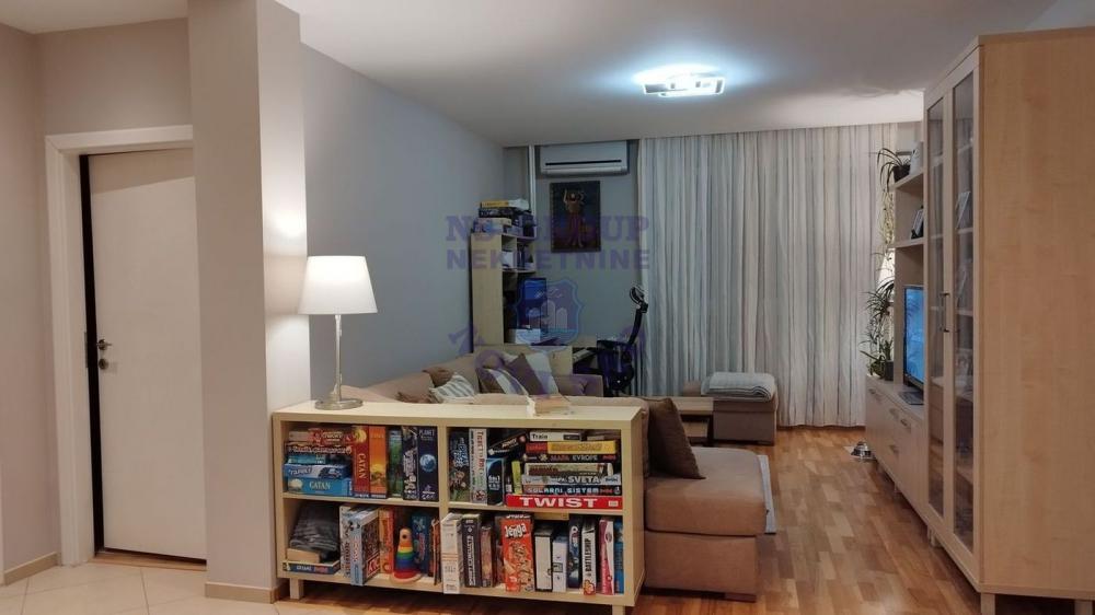 Slika 7 - Trosoban, 75m2, Novo naselje Novi Sad