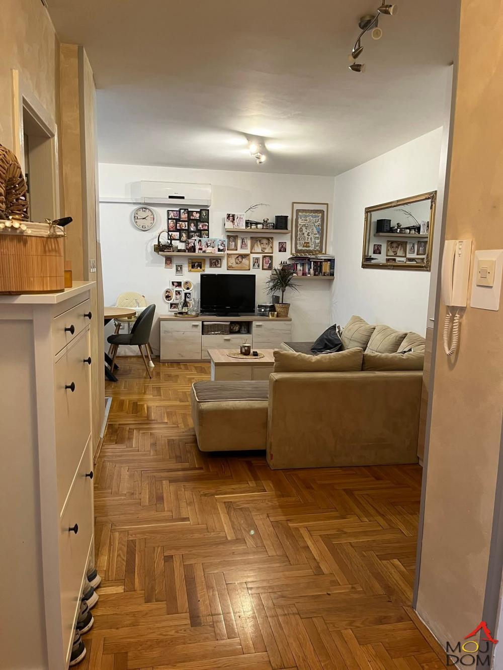 Glavna slika -Stan,NOVI SAD,DETELINARA,kv: 50, € 121550, ID: 1031459