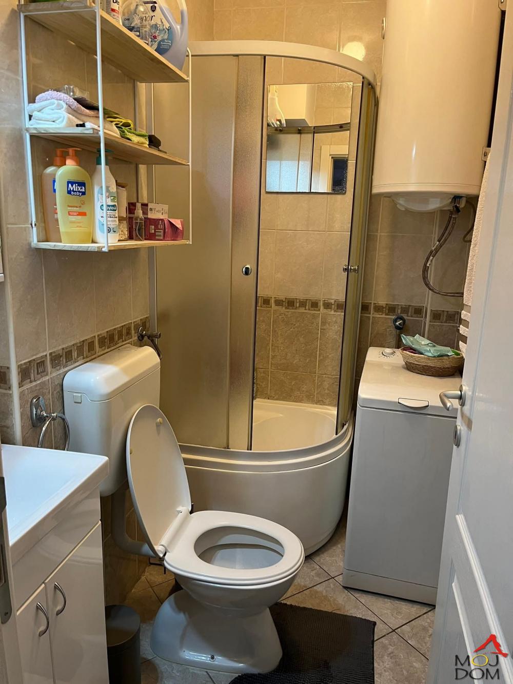 Slika 6 - Stan,NOVI SAD,DETELINARA,kv: 50, € 121550, ID: 1031459