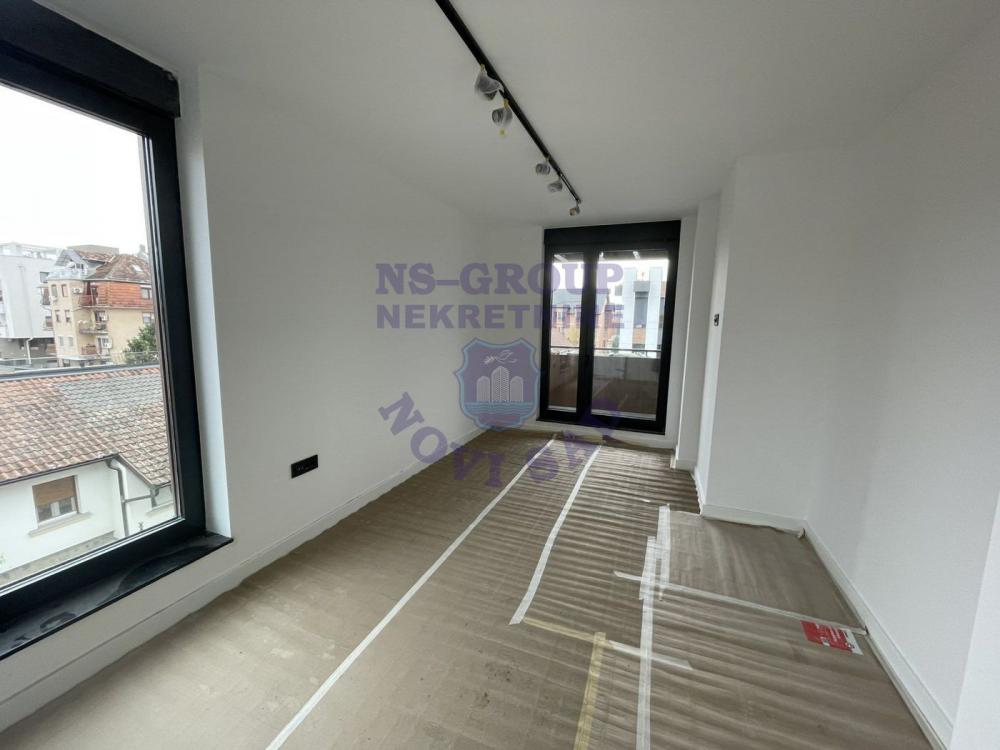 Slika 3 - Četvorosoban, 200m2, Bulevar Evrope Novi Sad