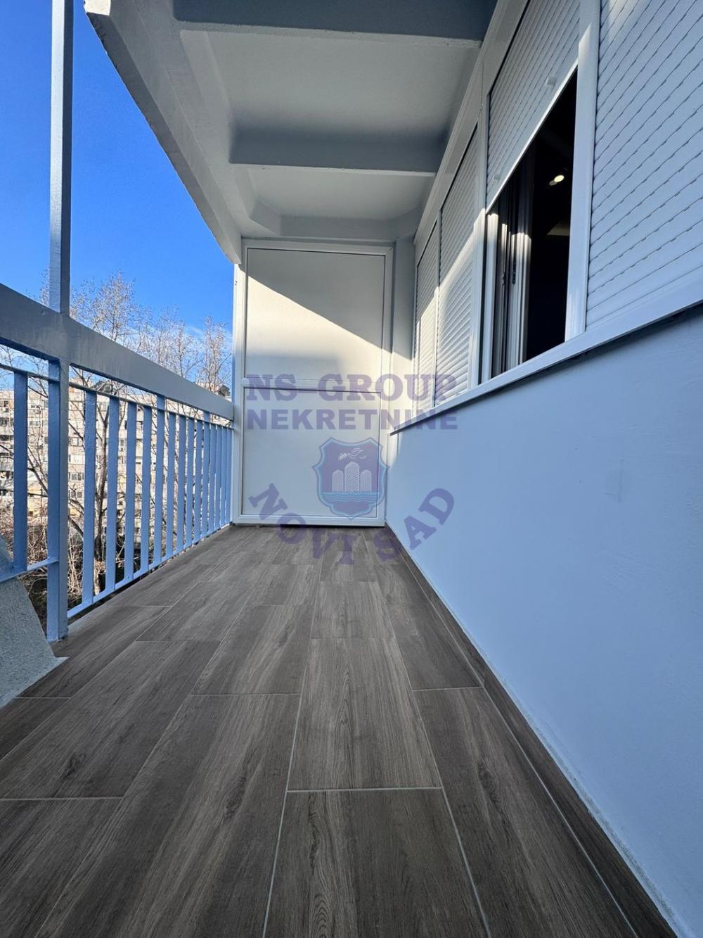 Slika 11 - Dvoiposoban, 55m2, Liman 3 Novi Sad, sa terasom, ima lift