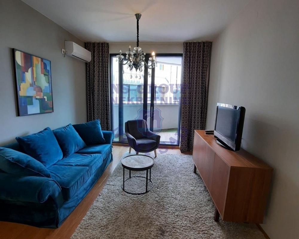 Slika 1 - Dvosoban, 56m2, Novi Sad centar Novi Sad, sa terasom, ima lift