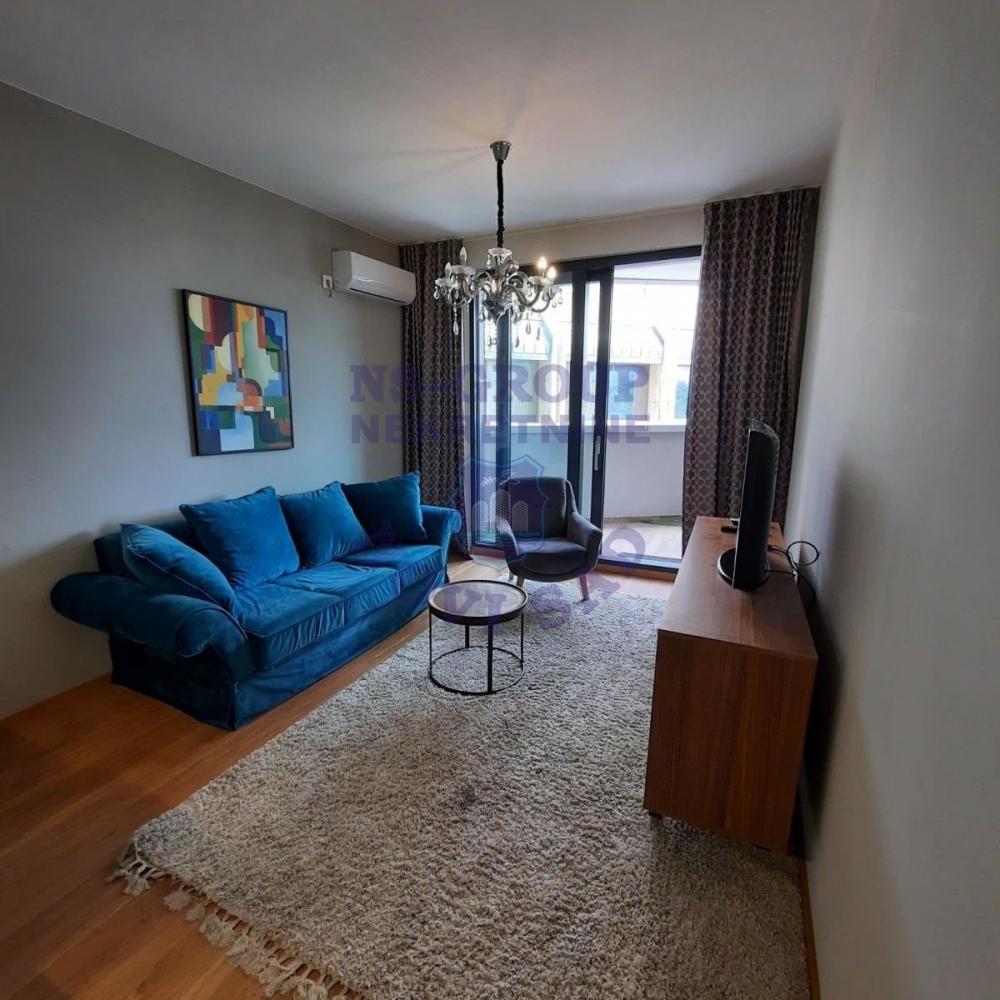 Slika 2 - Dvosoban, 56m2, Novi Sad centar Novi Sad, sa terasom, ima lift