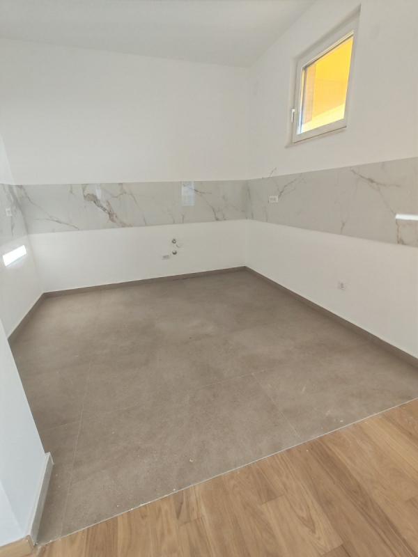 Slika 7 - Stan,NOVI SAD,CENTAR,kv: 161.00, € 583000, ID: 1059044