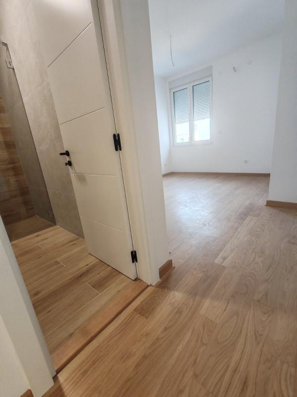 Slika 5 - Stan,NOVI SAD,CENTAR,kv: 161.00, € 583000, ID: 1059044