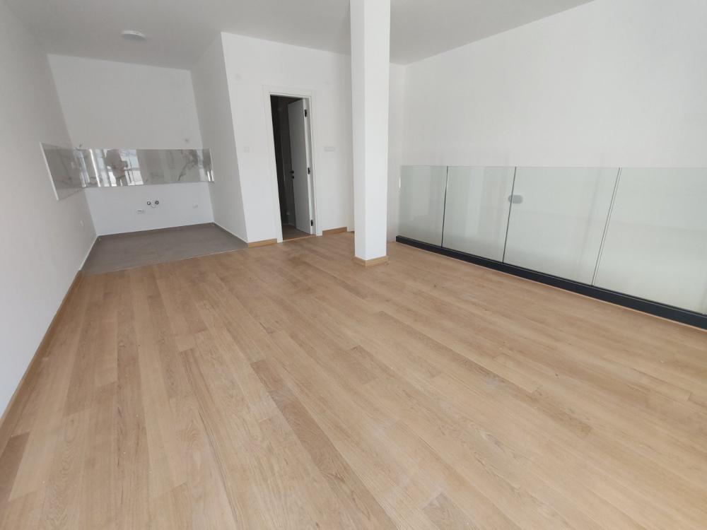 Slika 6 - Stan,NOVI SAD,CENTAR,kv: 161.00, € 583000, ID: 1059044