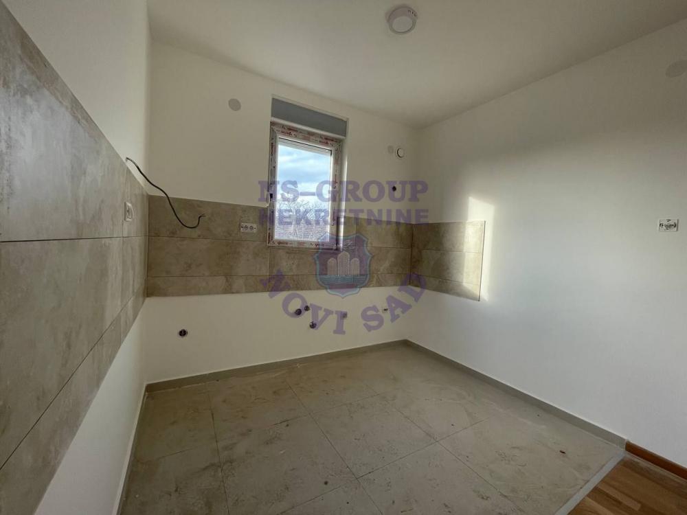 Slika 3 - Troiposoban stan na Klisi 