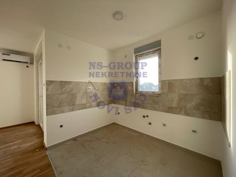 Slika 2 - Troiposoban stan na Klisi 