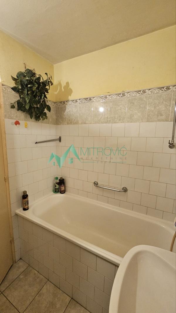 Slika 3 - Novo Naselje, 65m² – dvosoban stan sa velikom terasom 