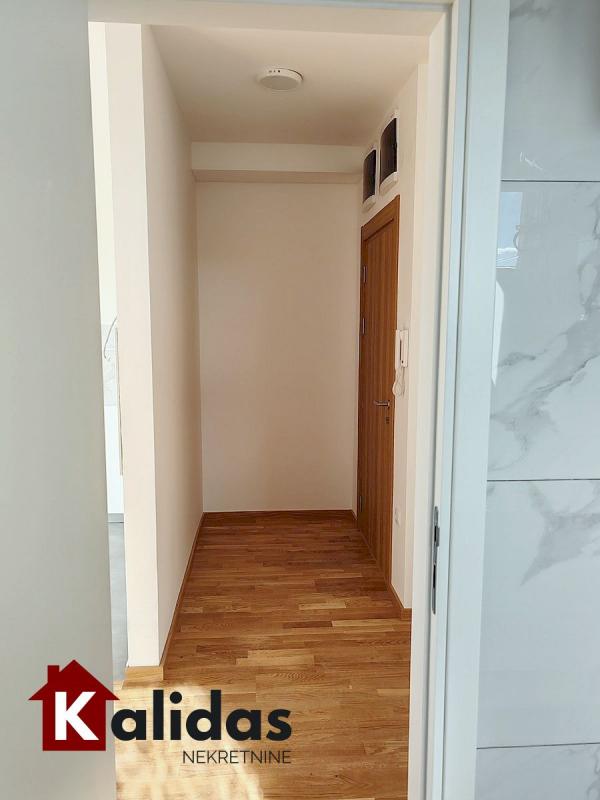 Slika 7 - Stan,NOVI SAD,TELEP,kv: 38, € 113300, ID: 1008287
