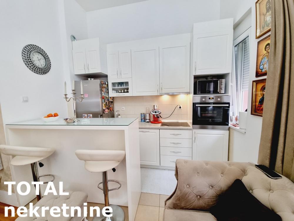 Slika 7 - Stan,NOVI SAD,CENTAR,kv: 91.00, € 195000, ID: 1101991