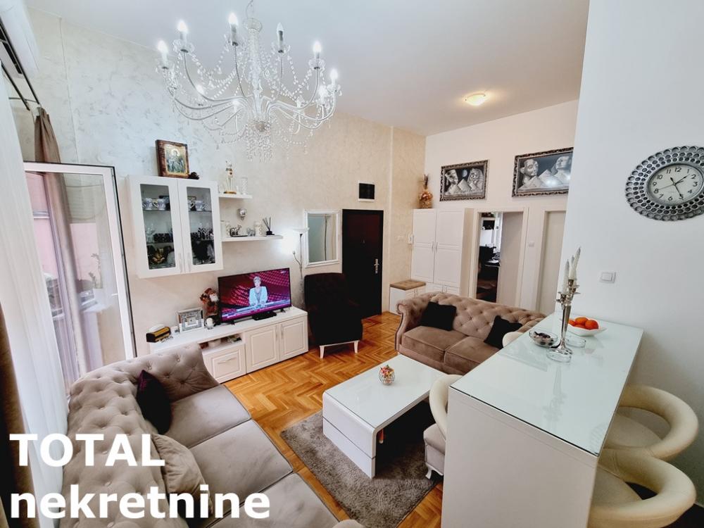 Slika 3 - Stan,NOVI SAD,CENTAR,kv: 91.00, € 195000, ID: 1101991