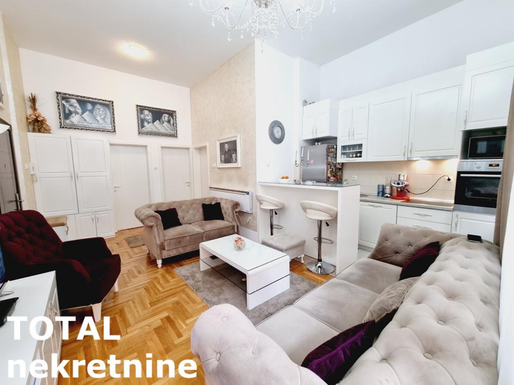 Slika 8 - Stan,NOVI SAD,CENTAR,kv: 91.00, € 195000, ID: 1101991