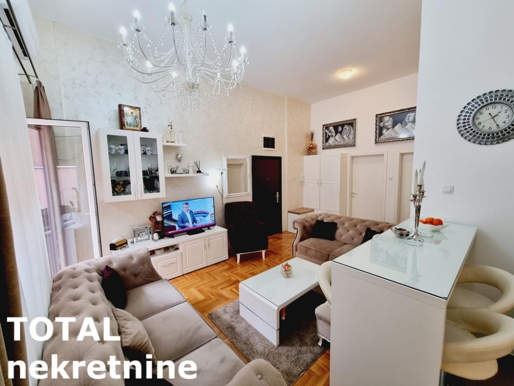 Slika 6 - Stan,NOVI SAD,CENTAR,kv: 91.00, € 195000, ID: 1101991