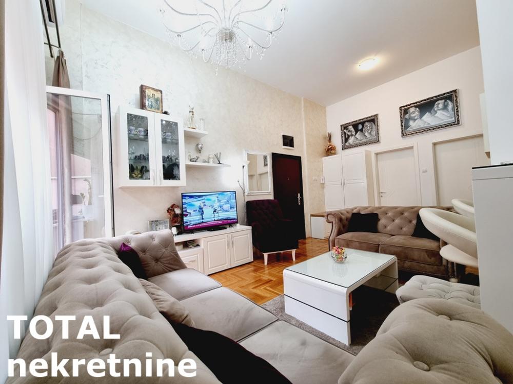 Slika 4 - Stan,NOVI SAD,CENTAR,kv: 91.00, € 195000, ID: 1101991