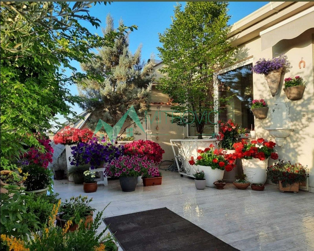 Slika 4 - Luksuzan petosoban stan – Grbavica