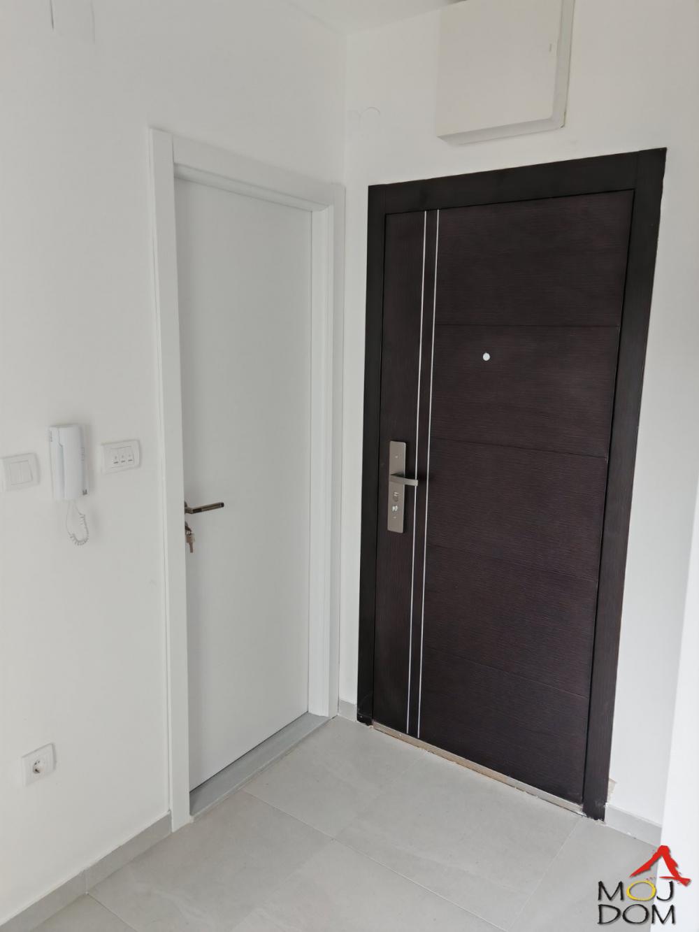 Slika 6 - Stan,NOVI SAD,GRBAVICA,kv: 36, € 93730, ID: 1031221