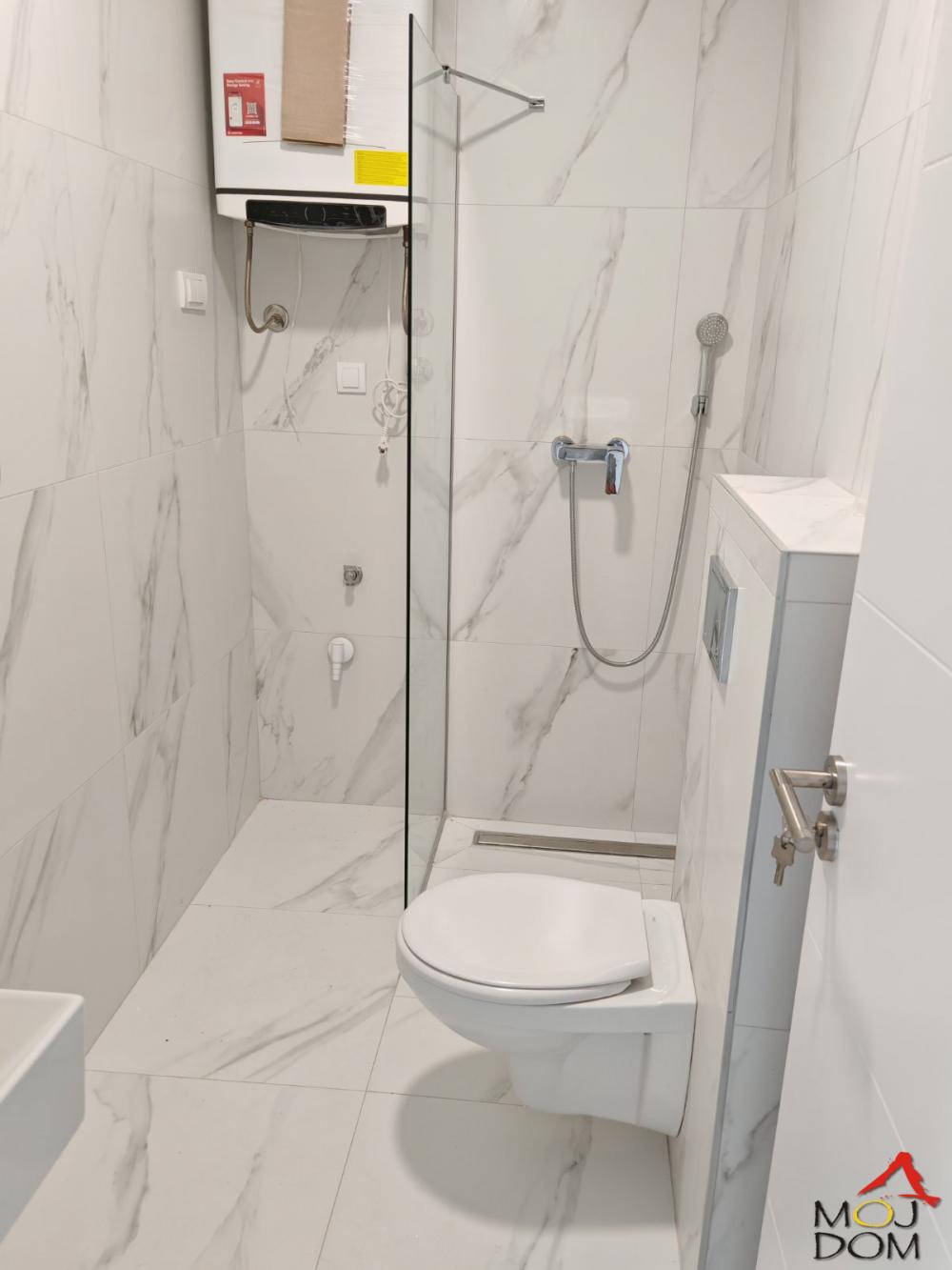 Slika 3 - Stan,NOVI SAD,GRBAVICA,kv: 36, € 93730, ID: 1031221