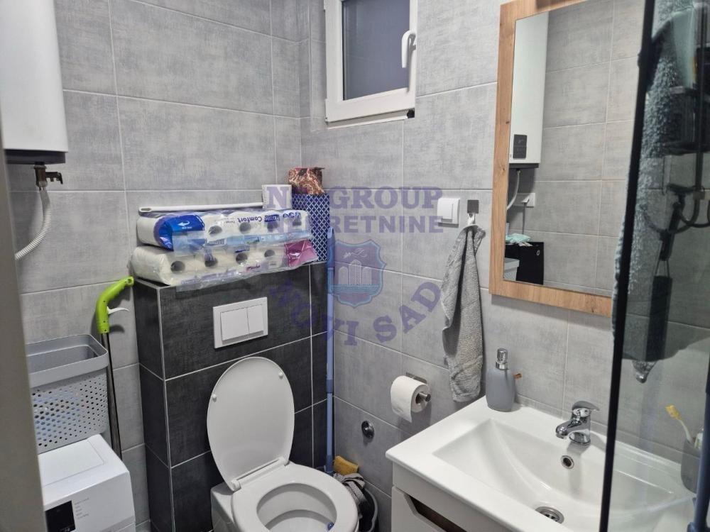 Slika 7 - Jednoiposoban, 34m2, Bulevar patrijarha Pavla (Somborski bulevar) Novi Sad, sa terasom, ima lift