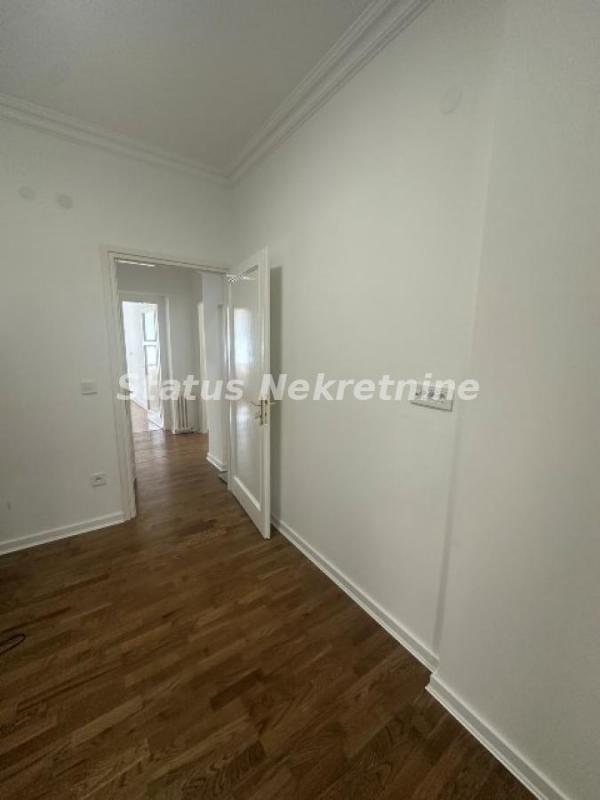 Slika 6 - Novi Sad - Centar - trosoban stan