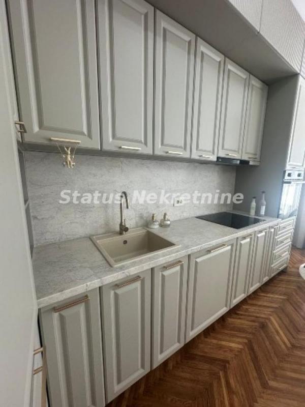 Slika 4 - Novi Sad - Centar - trosoban stan