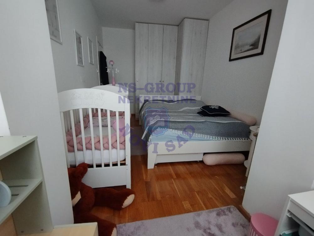 Slika 6 - Trosoban, 66m2, Podbara Novi Sad, sa terasom, ima lift