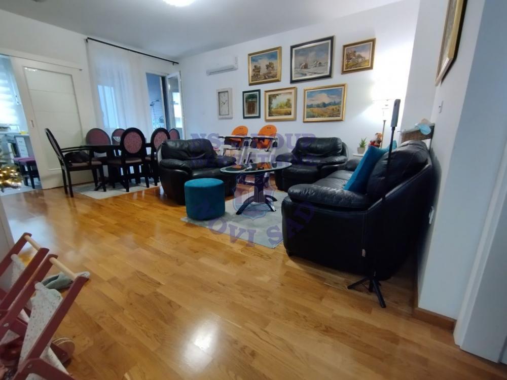 Glavna slika -Trosoban, 66m2, Podbara Novi Sad, sa terasom, ima lift