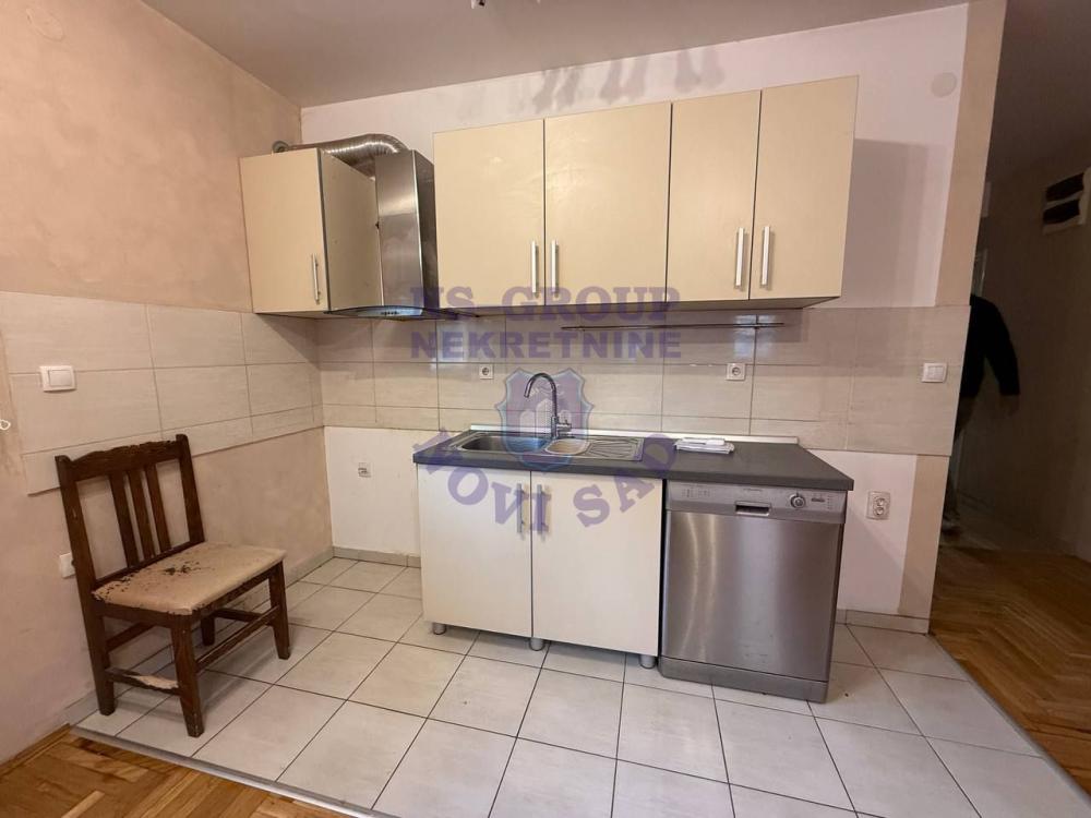 Slika 3 - Dvoiposoban 49m2 Bulevar Evrope