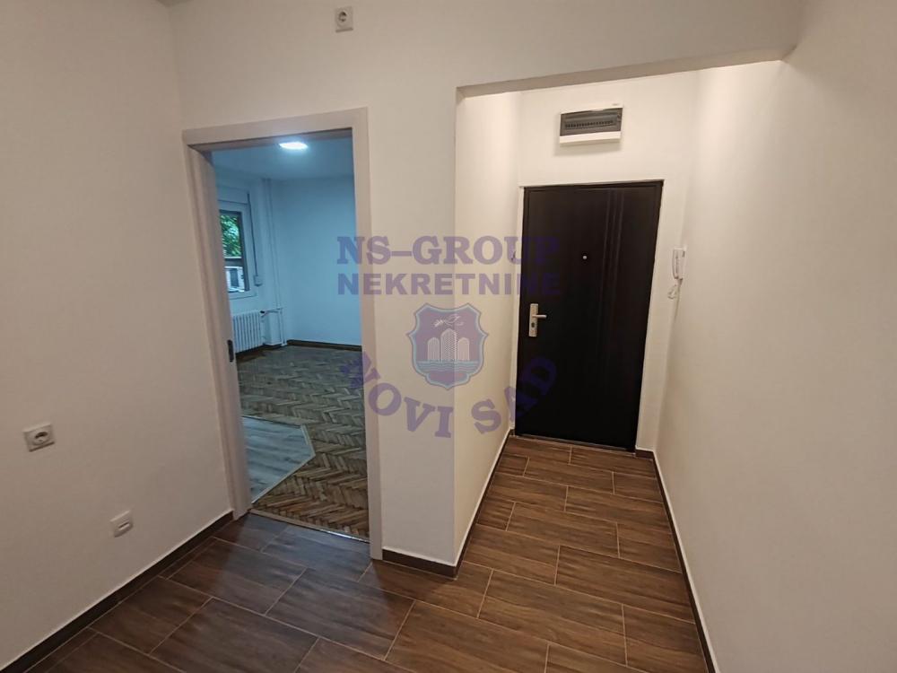 Slika 0 - Kompletno renoviran dvoiposoban stan na vrhunskoj lokaciji Grbavici!