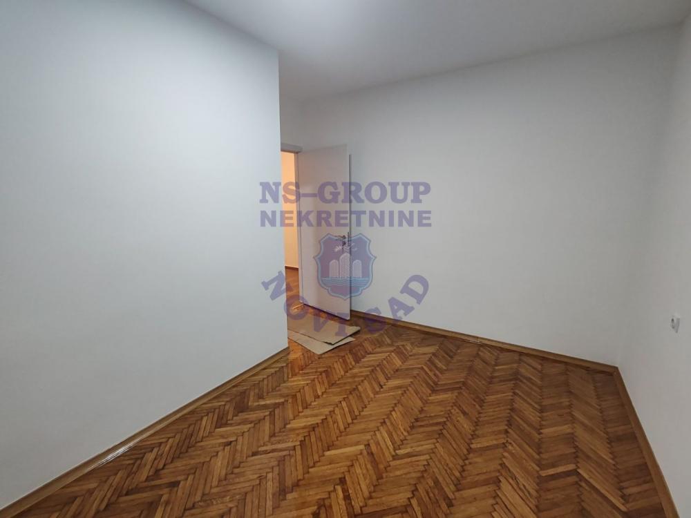 Slika 3 - Kompletno renoviran dvoiposoban stan na vrhunskoj lokaciji Grbavici!