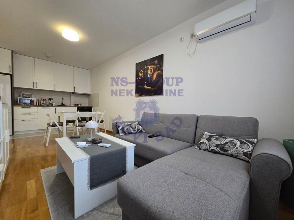 Glavna slika -Kompletno namešten dvosoban stan na odličnoj lokaciji!