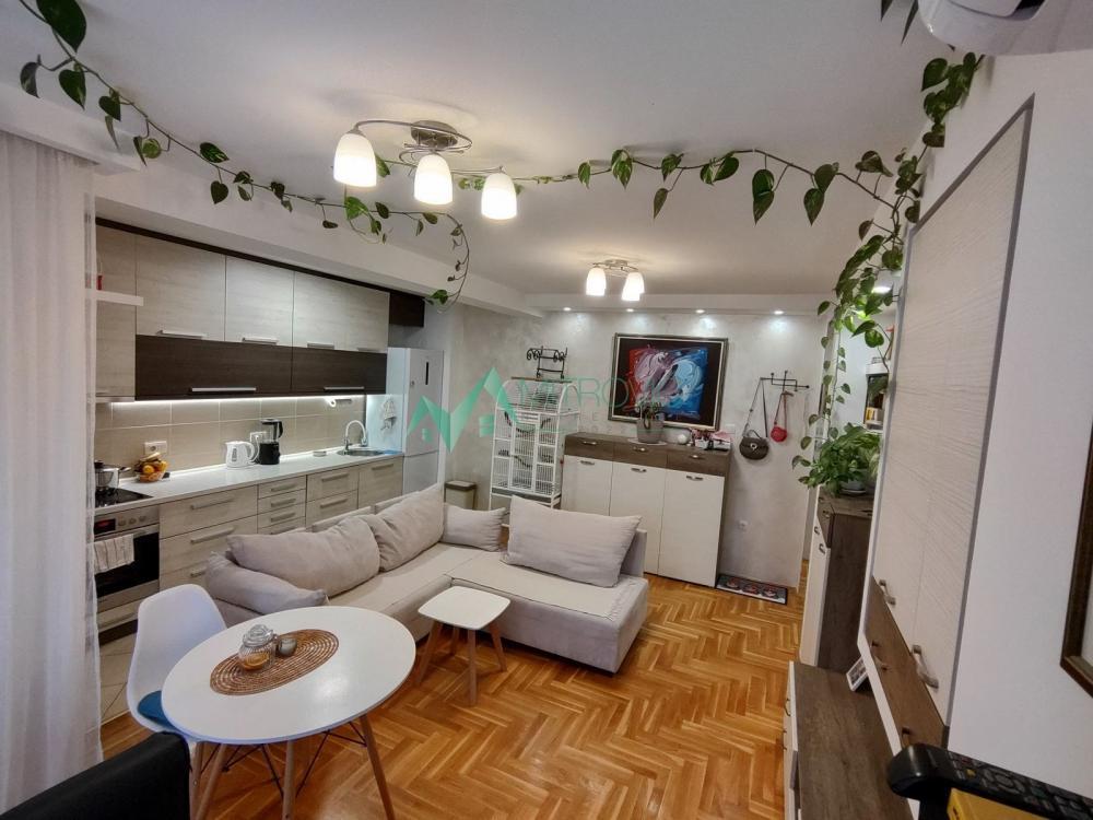 Glavna slika -Na prodaju dvosoban stan na Grbavici – izuzetna lokacija 