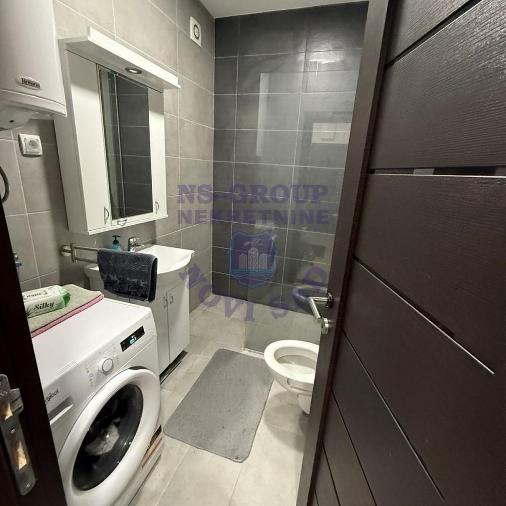 Slika 5 - Jednosoban, 29m2, Telep Novi Sad, ima lift