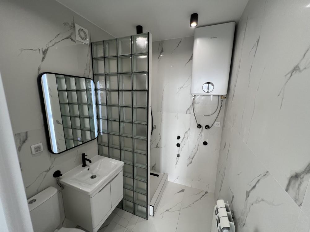 Slika 9 - Stan,NOVI SAD,DETELINARA,kv: 51, € 132800, ID: 1019283