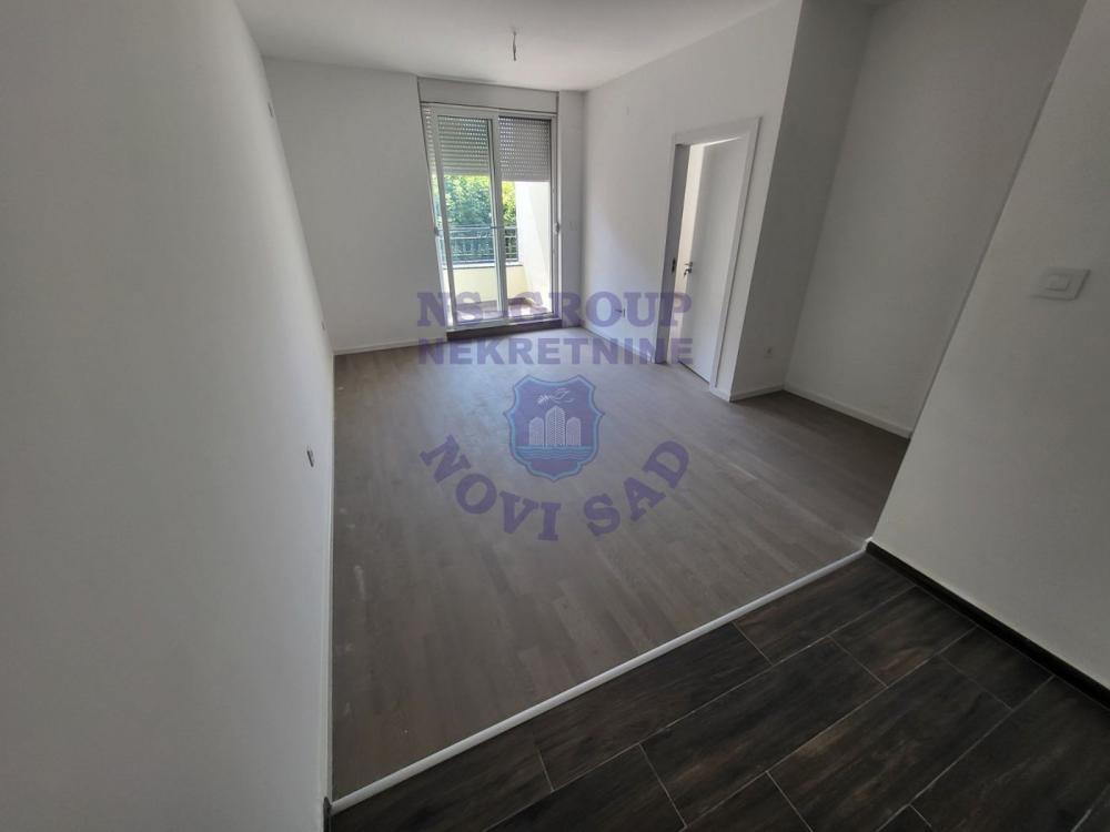 Glavna slika -Dvosoban, 40m2, Telep Novi Sad, sa terasom, ima lift