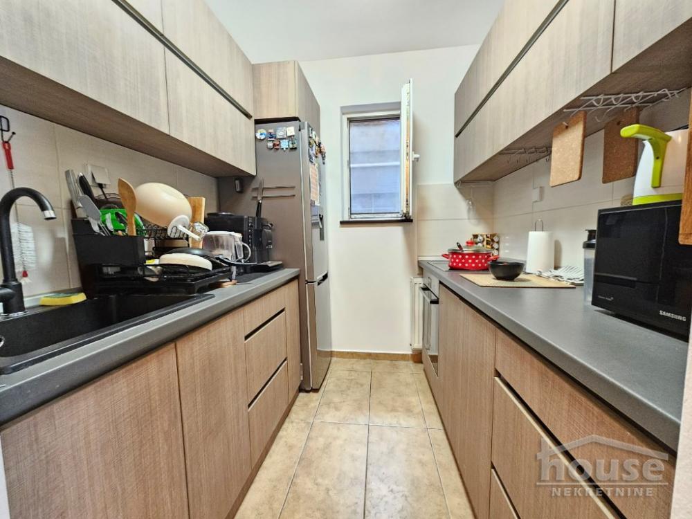 Slika 8 - Stan,NOVI SAD,GRBAVICA,kv: 50.00, € 135900, ID: 1063553