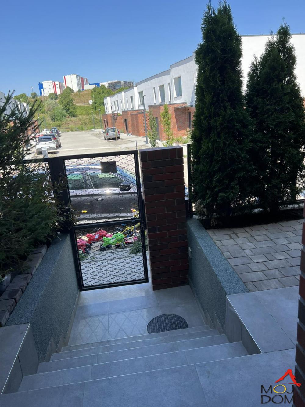 Slika 2 - Stan,PETROVARADIN,ALIBEGOVAC,kv: 106, € 180000, ID: 1031449