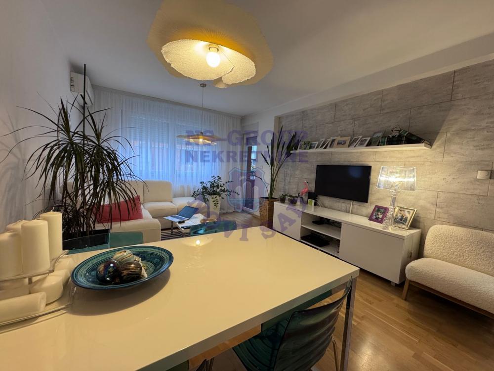 Slika 2 - Trosoban stan na Podbari 