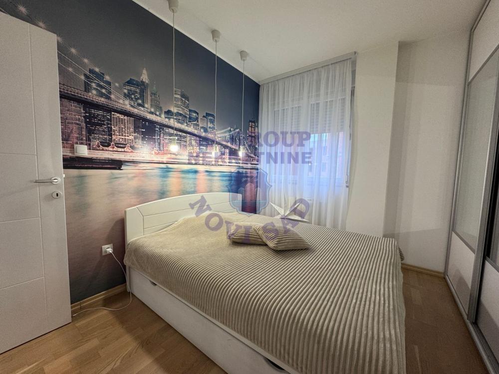 Slika 5 - Trosoban stan na Pobari, kompletno namešten!