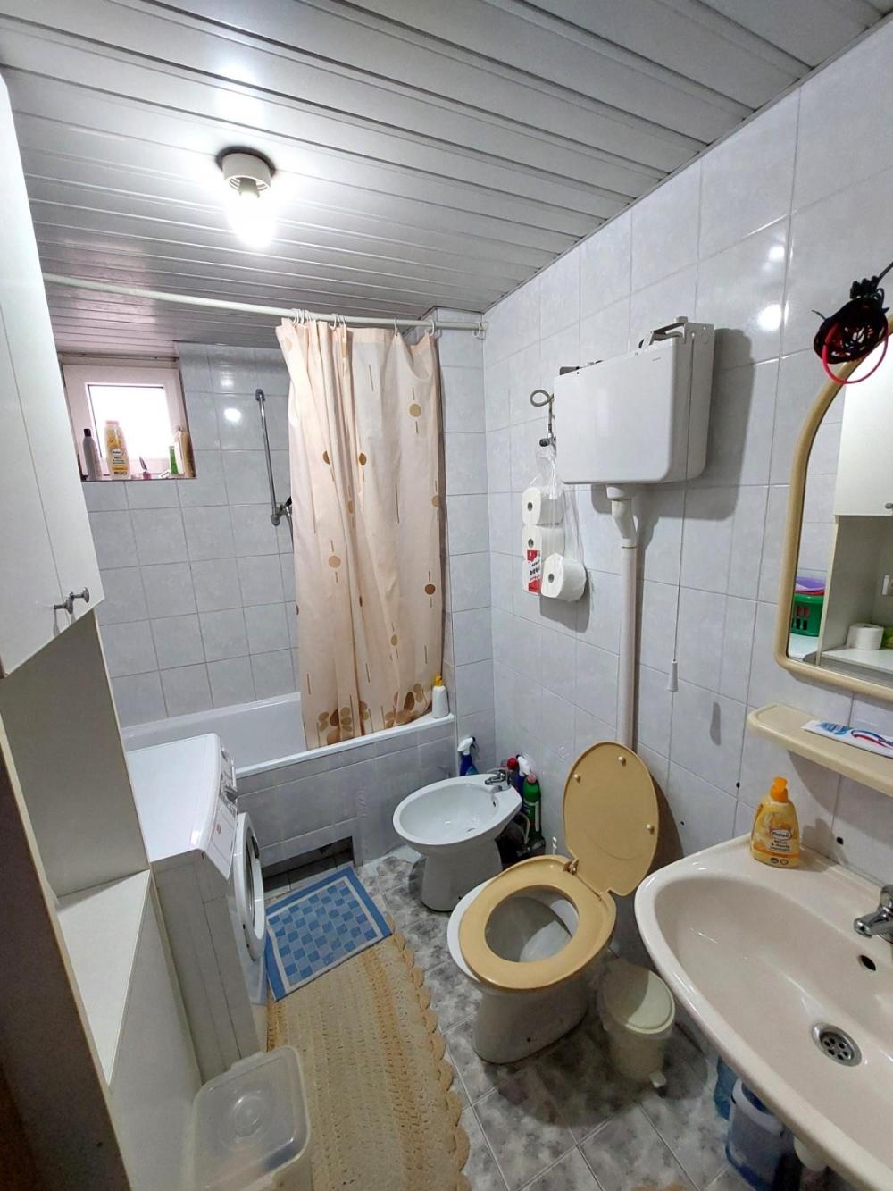 Slika 10 - Stan,NOVI SAD,NOVA DETELINARA,kv: 99, € 189000, ID: 1019285